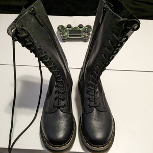 14 Eye Dr. Martens 4UK
